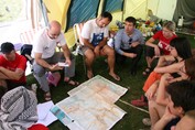Ekspedicijos vadovas Evaristo pristato rajoną ir urvų sistemą