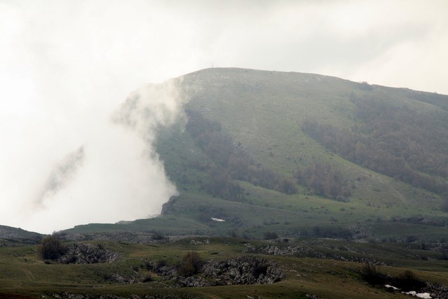 Drakonas lipa per Karatau