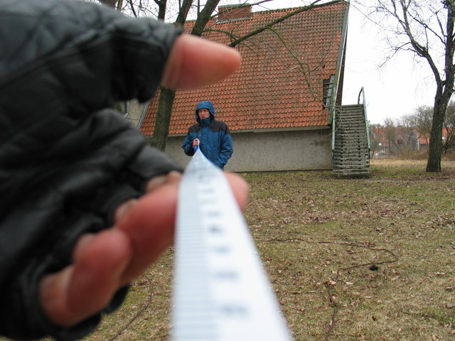 Topografuojant Raimio "kiemo urvą"...